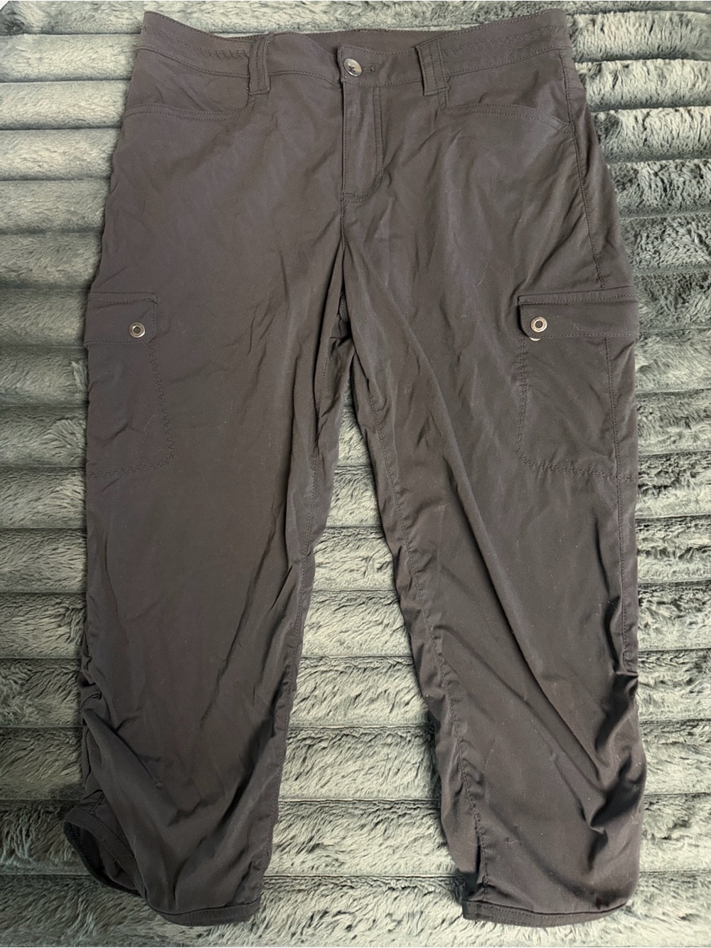 Eddie Bauer Black Women's Cargo Capris - Picture 3 of 15